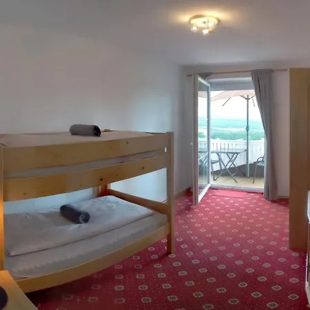 Hotel Haus am Berg-2
